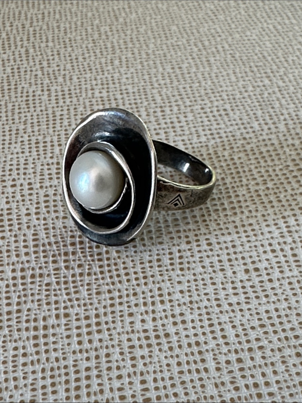 Silpada Sterling Silver Floral Pearl Ring - White and Silver